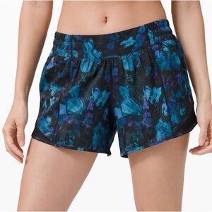 $58 lululemon Hotty Hot Short II Long 4" Floral Shift Blue Black Purple Size 6